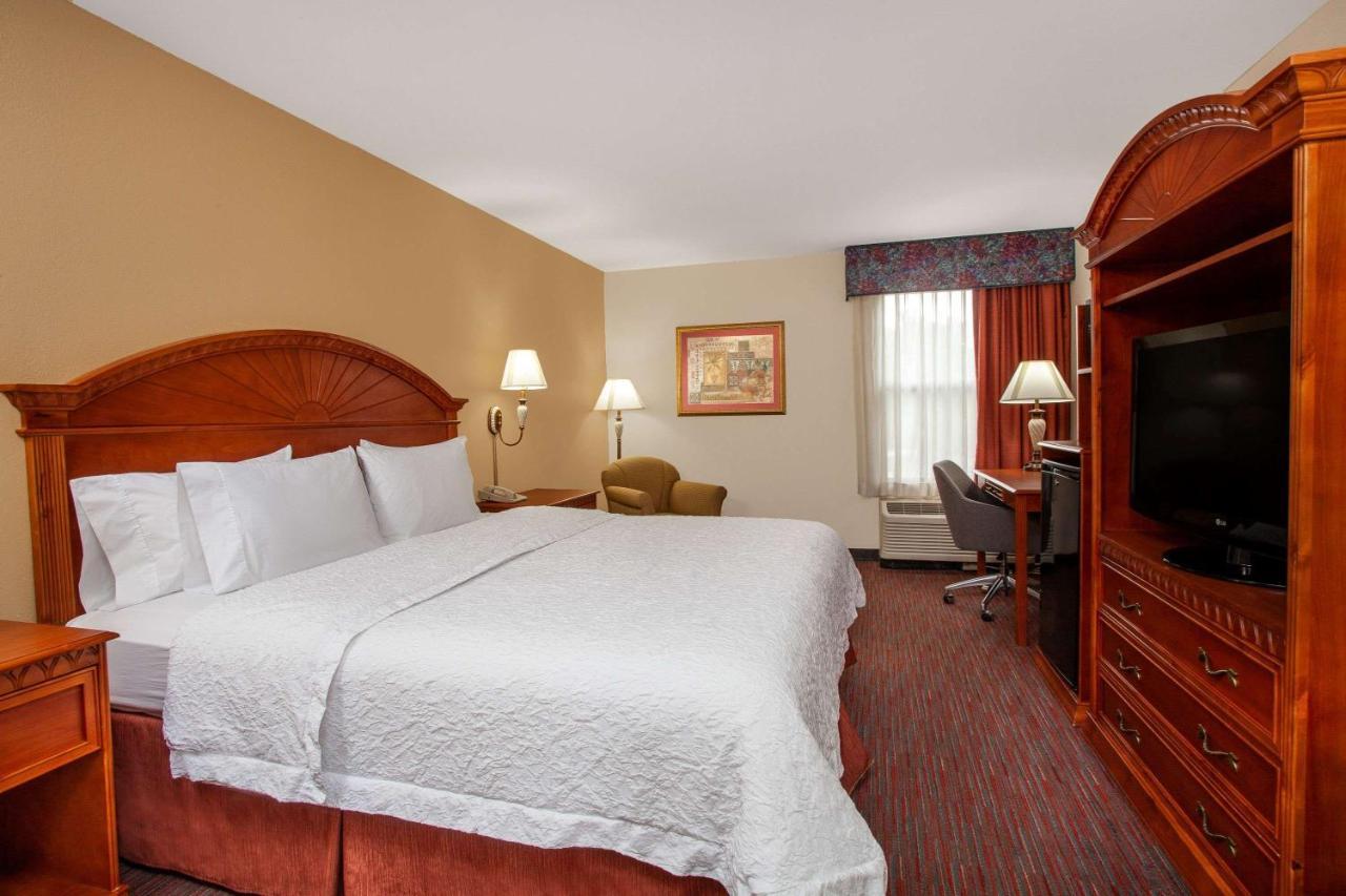 Ramada By Wyndham Orlando Florida Mall מראה חיצוני תמונה